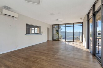 1201 S Myrtle Ave, Clearwater, FL à vendre Hall d’entrée– Image 2 sur 28