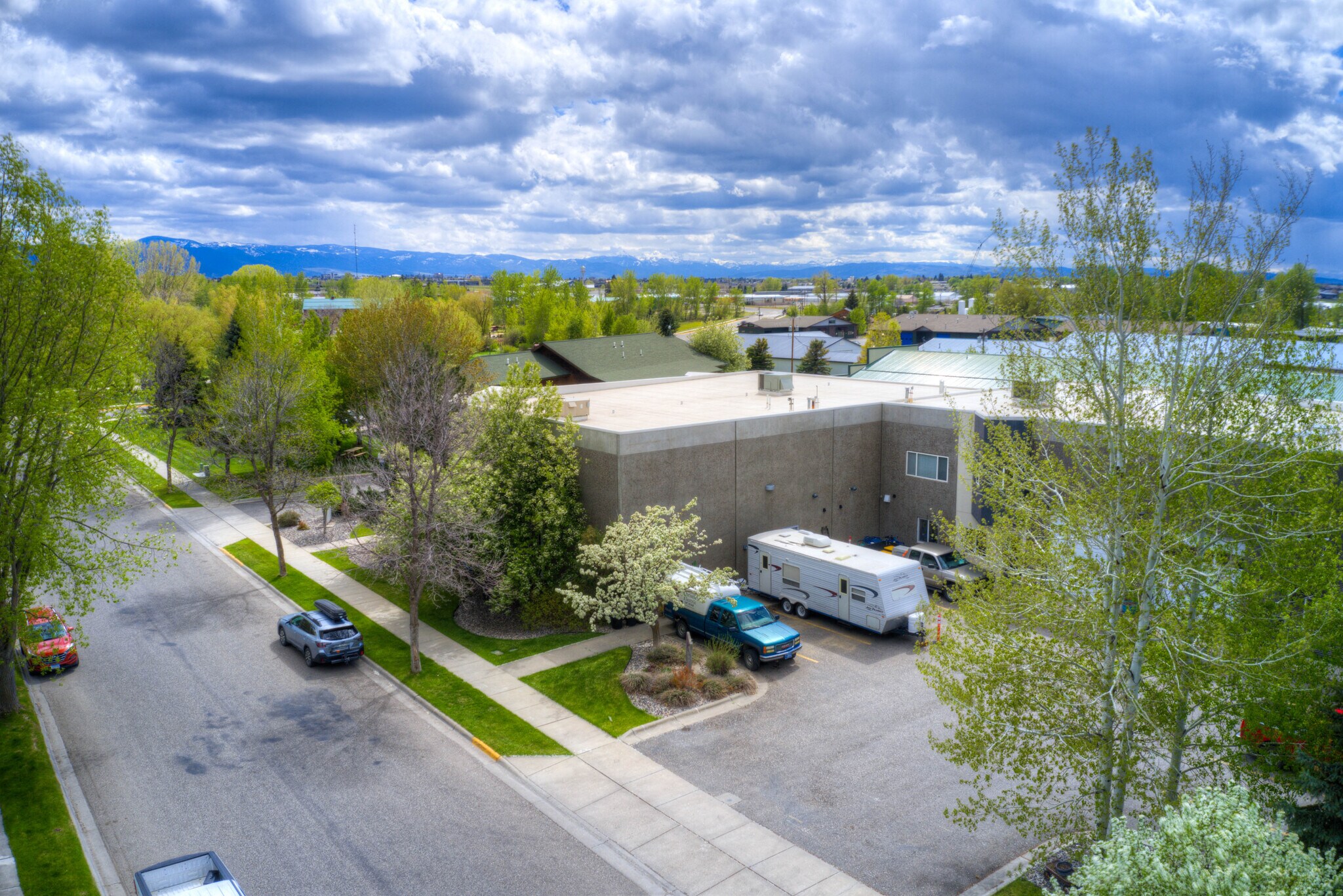 2339 Birdie Dr, Bozeman, MT à louer Photo de l’immeuble– Image 1 sur 4