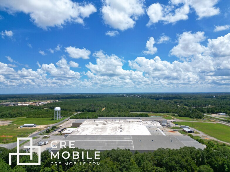 209 Carpet Dr, Atmore, AL à vendre - Photo de l’immeuble – Image 3 sur 15