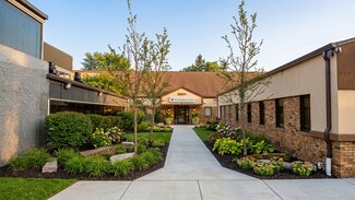 Plus de détails pour 28511 Orchard Lake Rd, Farmington Hills, MI - Bureau à vendre