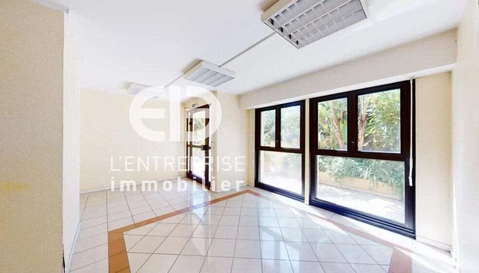 Local commercial dans Nice à vendre - Photo intérieure – Image 3 sur 4