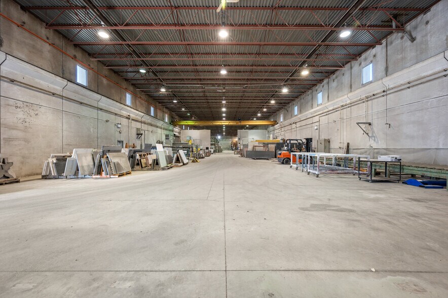 19135 94th Ave, Surrey, BC à louer - Photo de l’immeuble – Image 3 sur 9