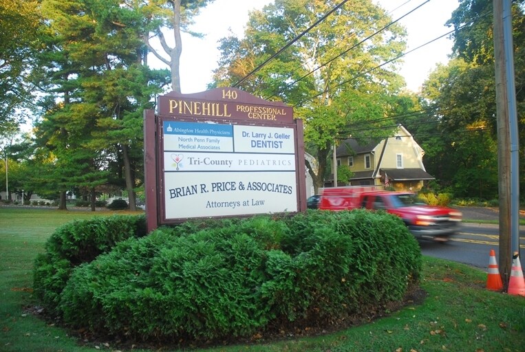 140 E Butler Ave, Chalfont, PA à vendre - Photo principale – Image 1 sur 6