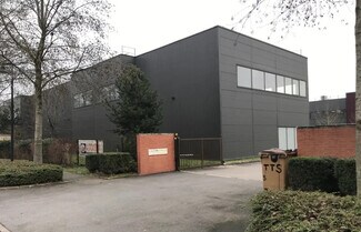 Plus de détails pour Local d'activités à louer