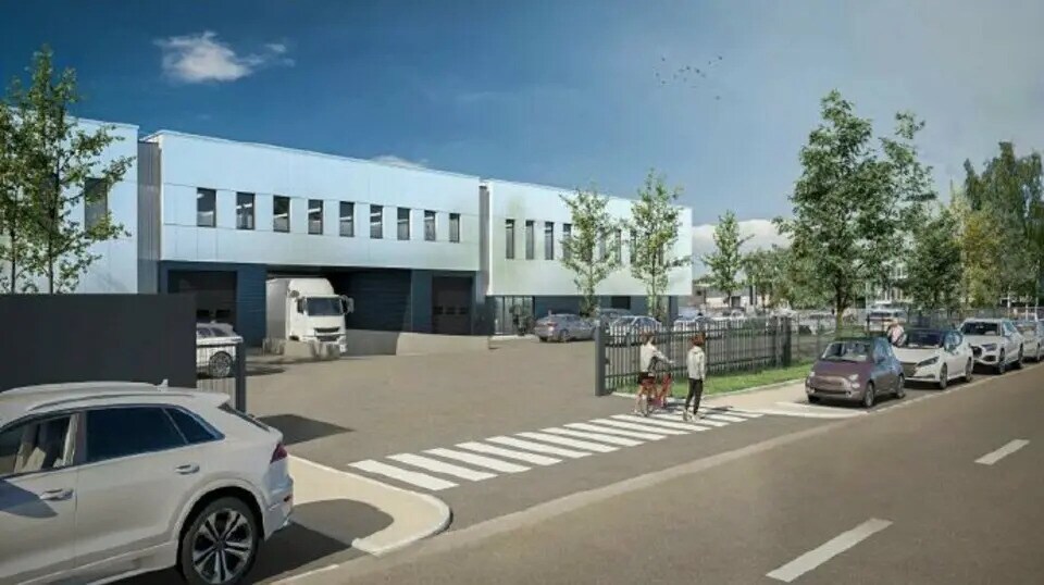 Local d’activités dans Ozoir-la-Ferrière à louer Photo de l’immeuble– Image 1 sur 4