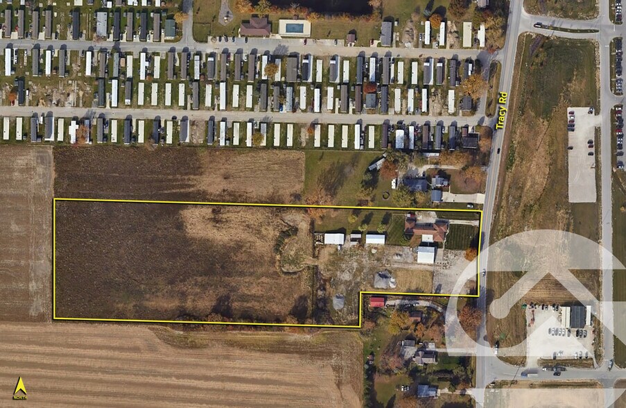 28017 Tracy Rd, Walbridge, OH à vendre - Photo de l’immeuble – Image 1 sur 2