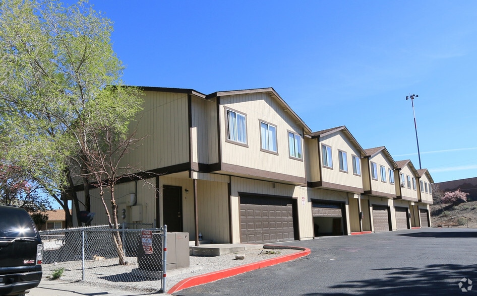 930 Manhattan St, Reno, NV à vendre - Photo principale – Image 1 sur 4