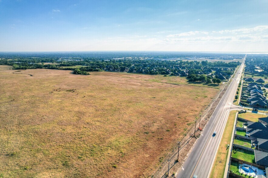 W Britton Rd, Yukon, OK à vendre - Photo de l’immeuble – Image 3 sur 6