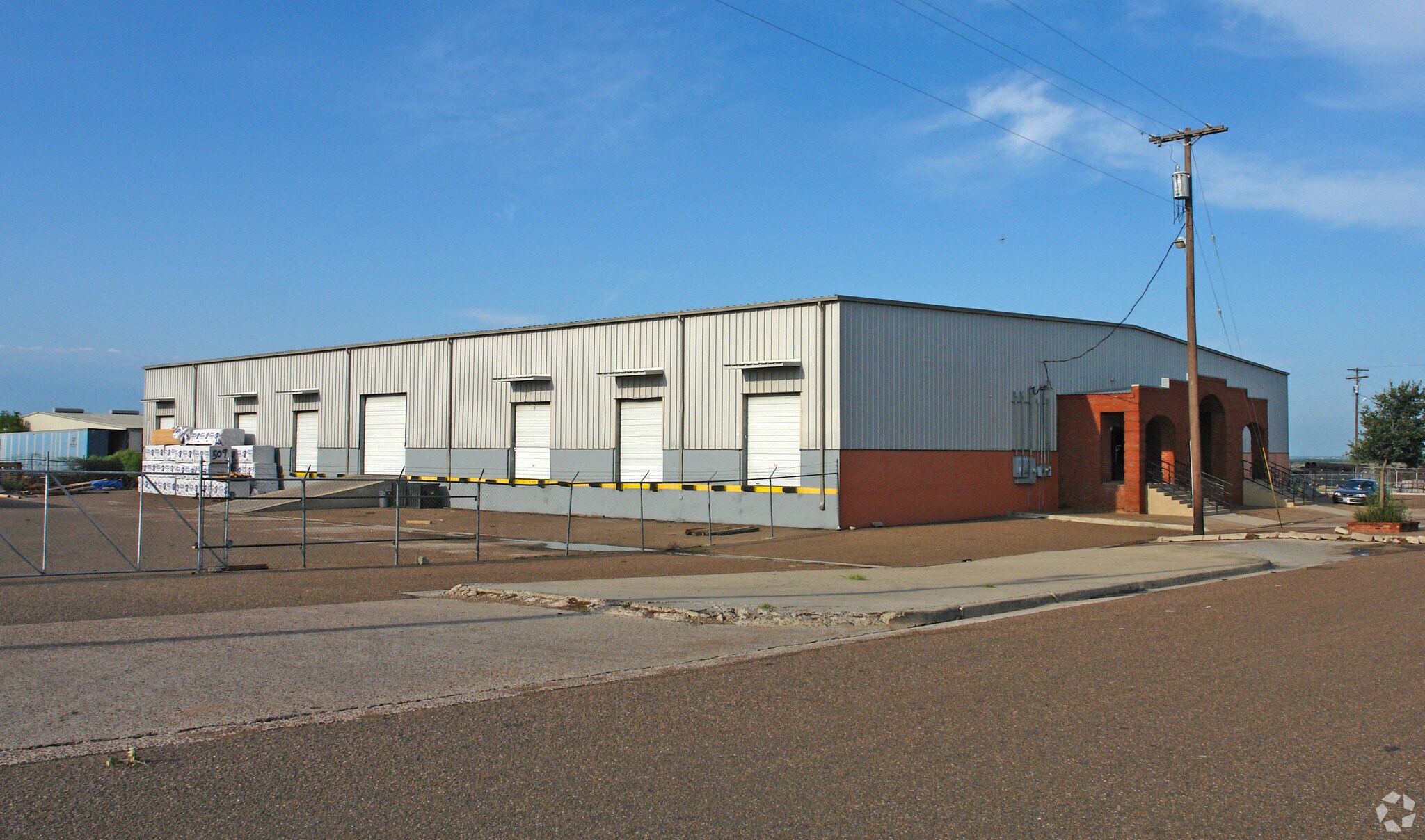 509 Interamerica Blvd, Laredo, TX à louer Photo principale– Image 1 sur 3