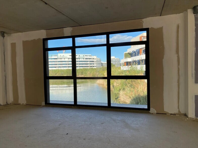 Local d’activités dans Canet-en-Roussillon à louer - Photo intérieure – Image 2 sur 6