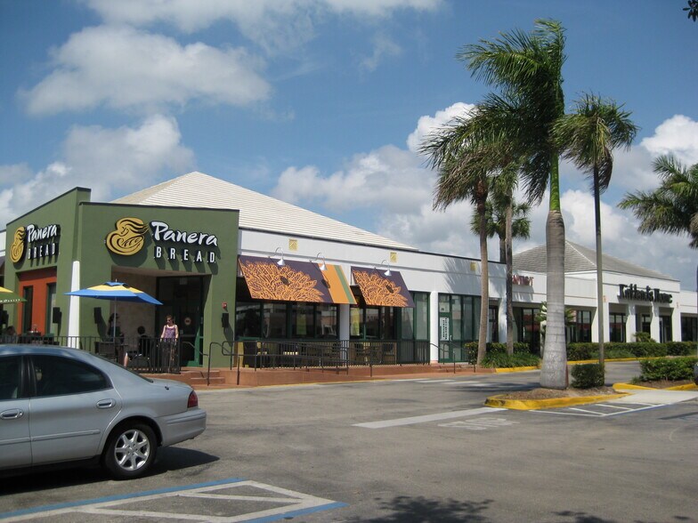 2100-2184 Tamiami Trl N, Naples, FL à louer - Photo de l’immeuble – Image 1 sur 8