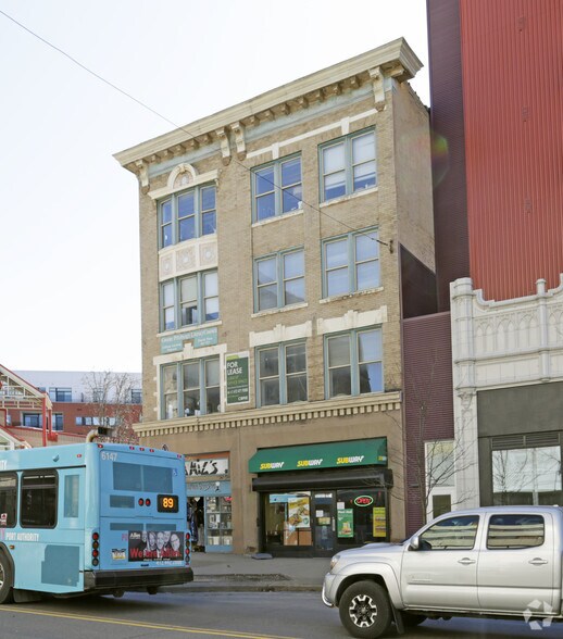 6022-6024 Penn Ave, Pittsburgh, PA à louer - Photo de l’immeuble – Image 3 sur 11