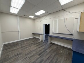 6220 Arc Way, Fort Myers, FL à louer Photo intérieure– Image 2 sur 5