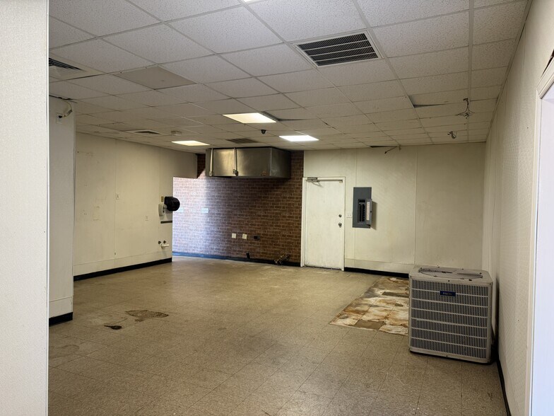 950 E Old Ford Rd, Fort Deposit, AL à vendre - Photo de l’immeuble – Image 3 sur 8