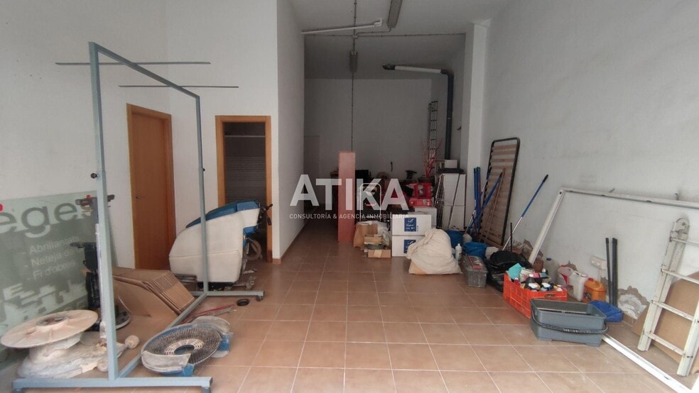 Local commercial dans Ontinyent, Valencia à louer - Photo intérieure – Image 1 sur 7