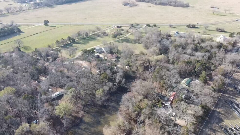 16583 Bowling Ln, Terrell, TX à vendre - Photo de l’immeuble – Image 2 sur 17