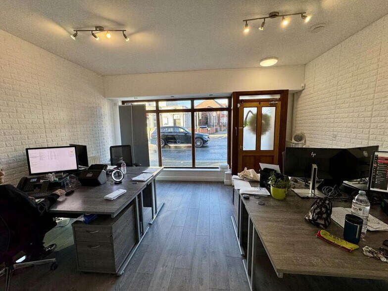 89 Liverpool Rd, Manchester à louer - Photo de l’immeuble – Image 3 sur 7