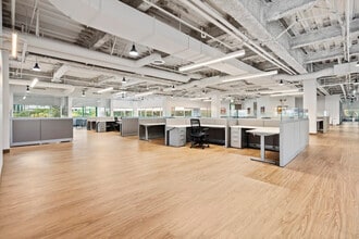 17900 Von Karman Ave, Irvine, CA à louer Photo intérieure– Image 1 sur 11