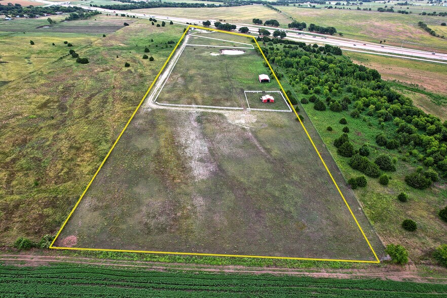 6882 N Interstate Highway 35 E, Waxahachie, TX à vendre - Photo de l’immeuble – Image 2 sur 21