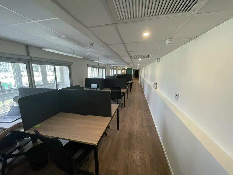 Bureau dans Lyon à louer - Photo de l’immeuble – Image 2 sur 4