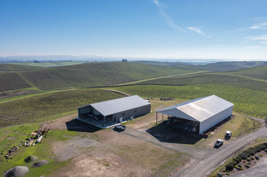 5933 Haire Ln, Napa, CA à vendre - Photo de l’immeuble – Image 3 sur 17