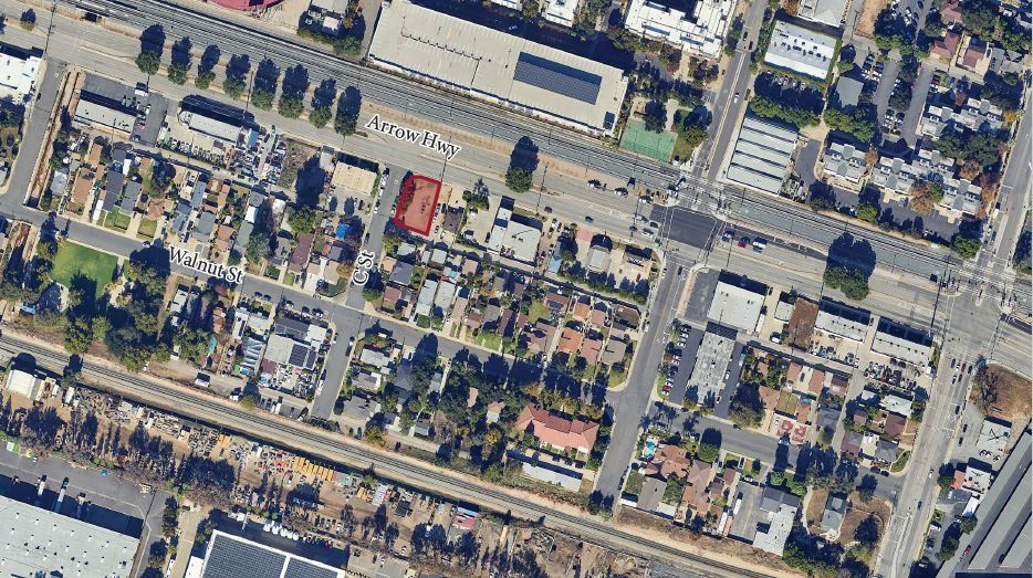 2000 Arrow Hwy, La Verne, CA à vendre - Photo de l’immeuble – Image 2 sur 3