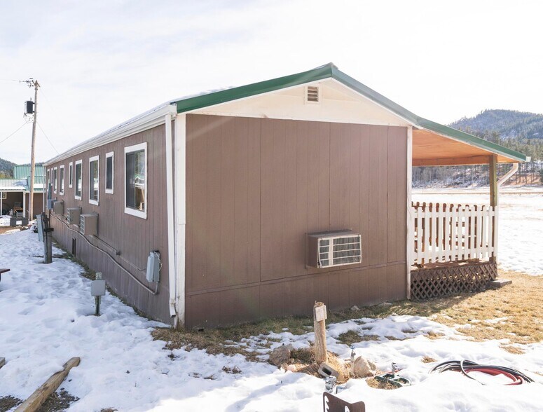 12598 Highway 16a, Custer, SD à vendre - Photo de l’immeuble – Image 2 sur 49