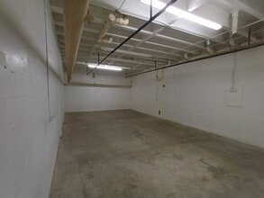 1205 NE 163rd St, North Miami Beach, FL à louer Photo intérieure– Image 2 sur 4