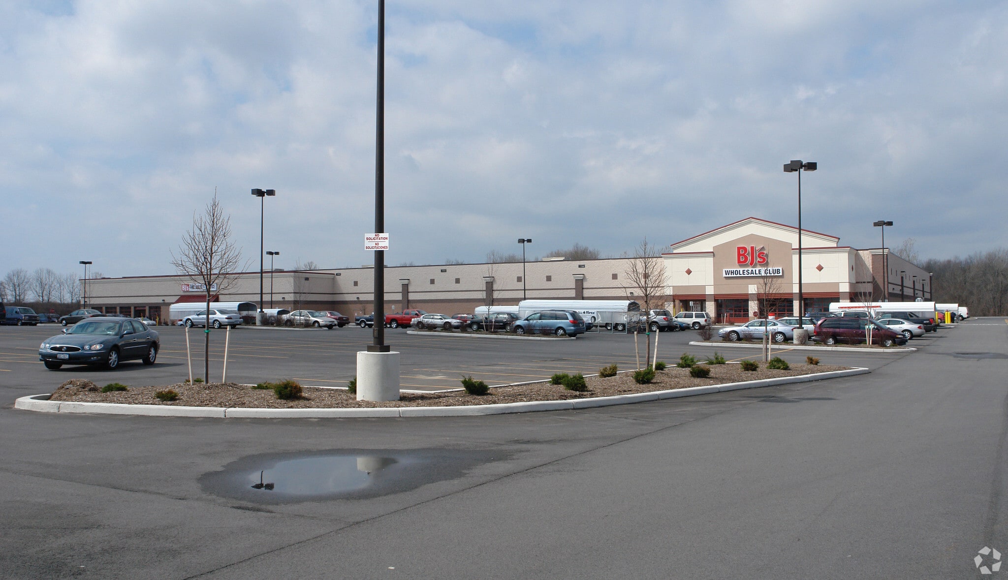 BJs Wholesale Club & Schnucks Fresh Food portefeuille de 3 biens à vendre sur LoopNet.fr Photo principale– Image 1 sur 3