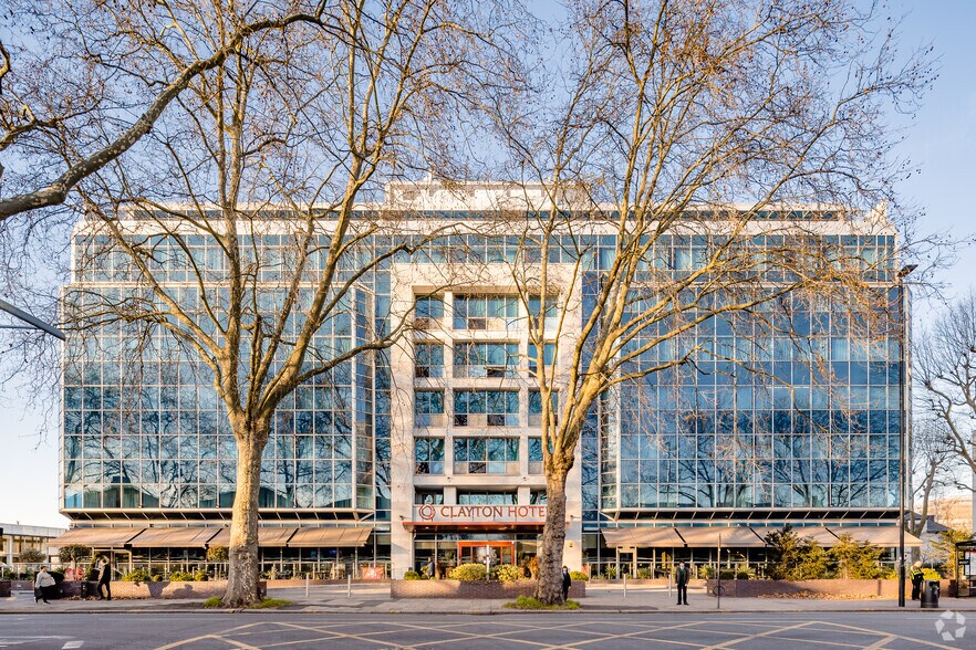 626 Chiswick High Rd, Londres à vendre - Photo de l’immeuble – Image 2 sur 6