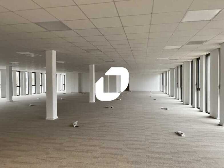 Local commercial dans Mérignac à louer - Photo de l’immeuble – Image 2 sur 7