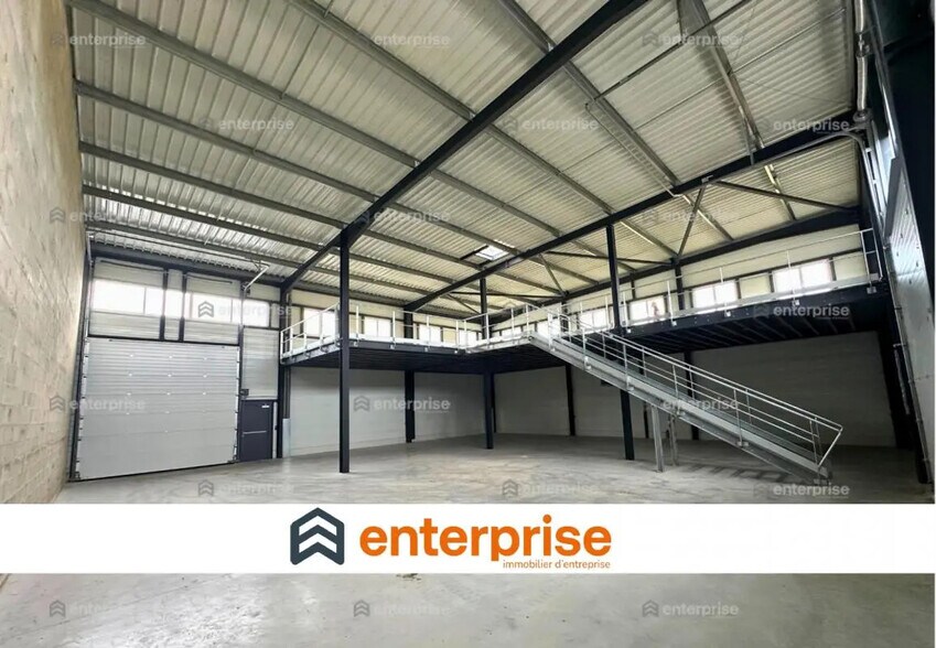 Local d’activités dans Sacy-le-Grand à louer - Photo intérieure – Image 1 sur 1