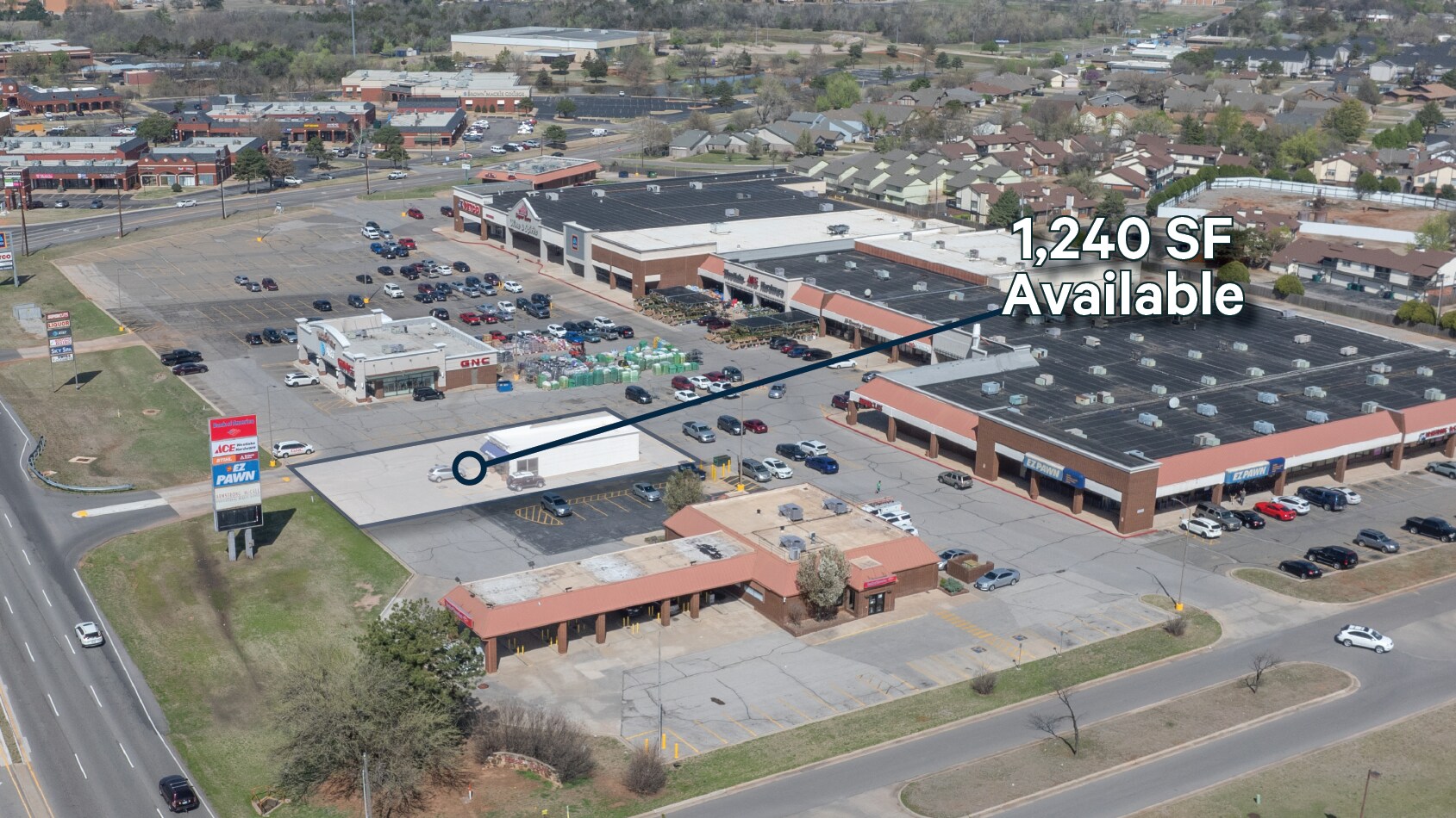 6961 NW Expressway, Oklahoma City, OK à louer Photo de l’immeuble– Image 1 sur 3