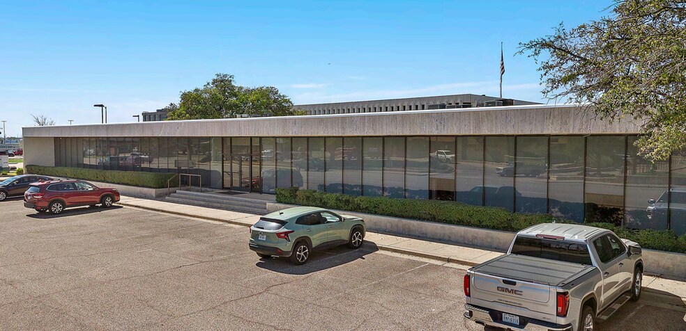 1512 Lake Air Dr, Waco, TX à louer - Photo de l’immeuble – Image 2 sur 4