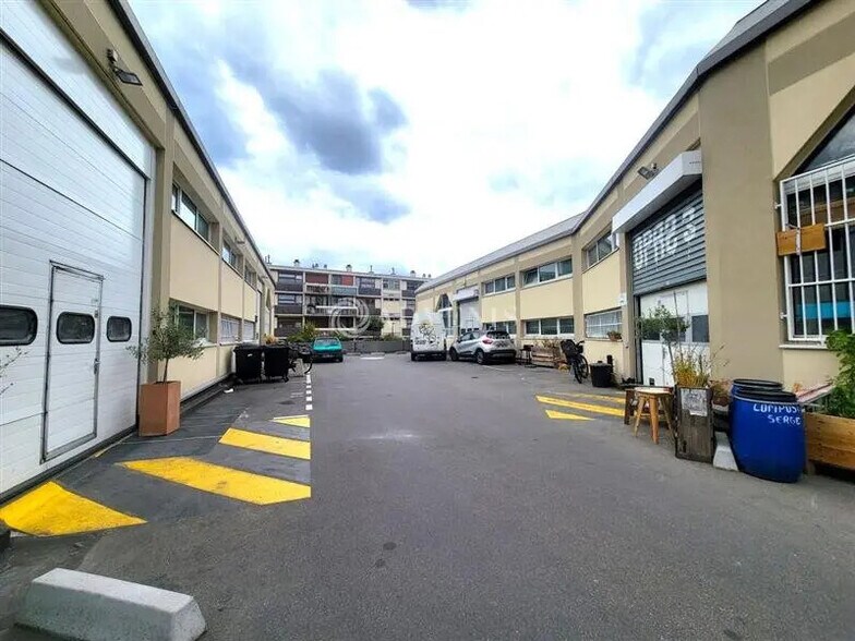 Local d’activités dans Aubervilliers à louer - Photo de l’immeuble – Image 1 sur 6