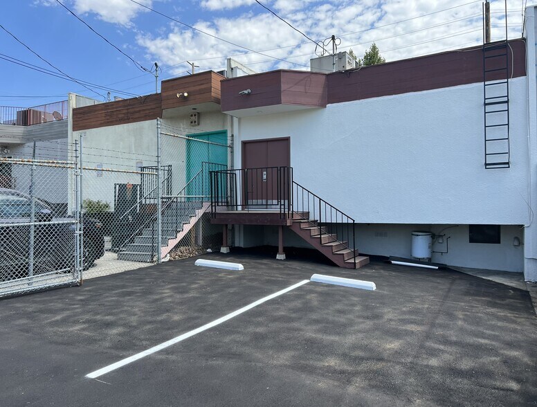 1112 Colorado Blvd, Los Angeles, CA à louer - Photo de l’immeuble – Image 2 sur 14
