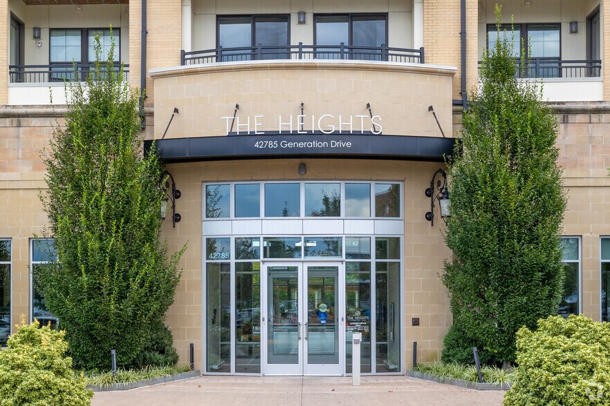 42775 Generation Dr, Ashburn, VA à louer - Photo de l’immeuble – Image 3 sur 29
