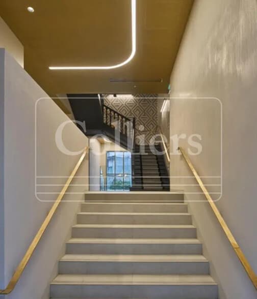 60 Rue Jouffroy D'Abbans, Paris à louer - Photo de l’immeuble – Image 2 sur 18