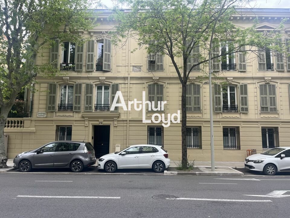 26 Boulevard Carabacel, Nice à louer Photo de l’immeuble– Image 1 sur 9
