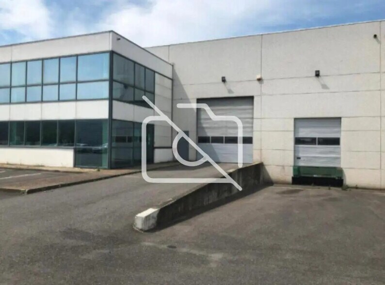 Industriel/Logistique dans Chilly-Mazarin à louer - Photo de l’immeuble – Image 2 sur 8