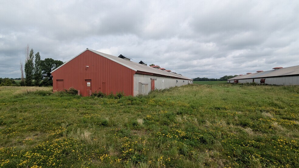 62748 MN-7, Hutchinson, MN à vendre - Photo de l’immeuble – Image 2 sur 22
