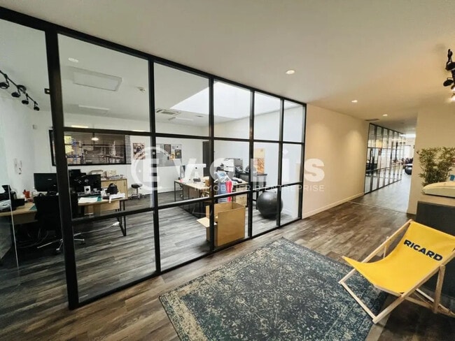 Plus de détails pour Bureau, Local d'activités à louer