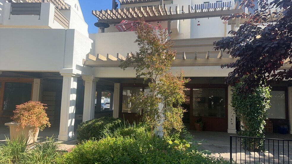 91 Gregory Ln, Pleasant Hill, CA à vendre - Photo de l’immeuble – Image 1 sur 25