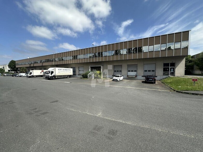 Boulevard Arago, Wissous à louer - Photo de l’immeuble – Image 2 sur 6