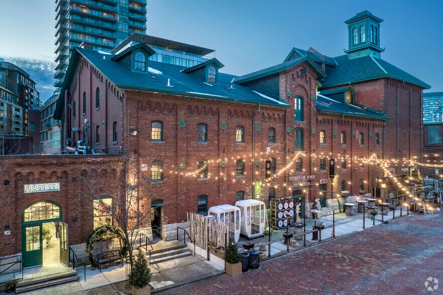 51 Mill St, Toronto, ON à louer - Photo de l’immeuble – Image 2 sur 4