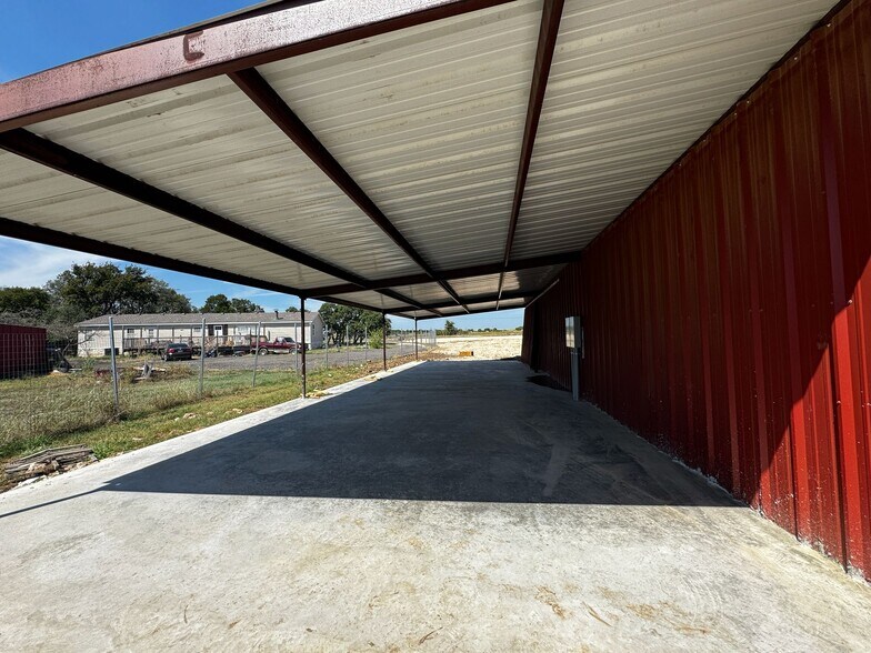 12289 US-183, Florence, TX à louer - Photo de l’immeuble – Image 3 sur 3