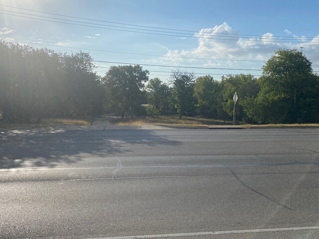 2807 Hunter Rd, San Marcos, TX à vendre - Photo de l’immeuble – Image 3 sur 19