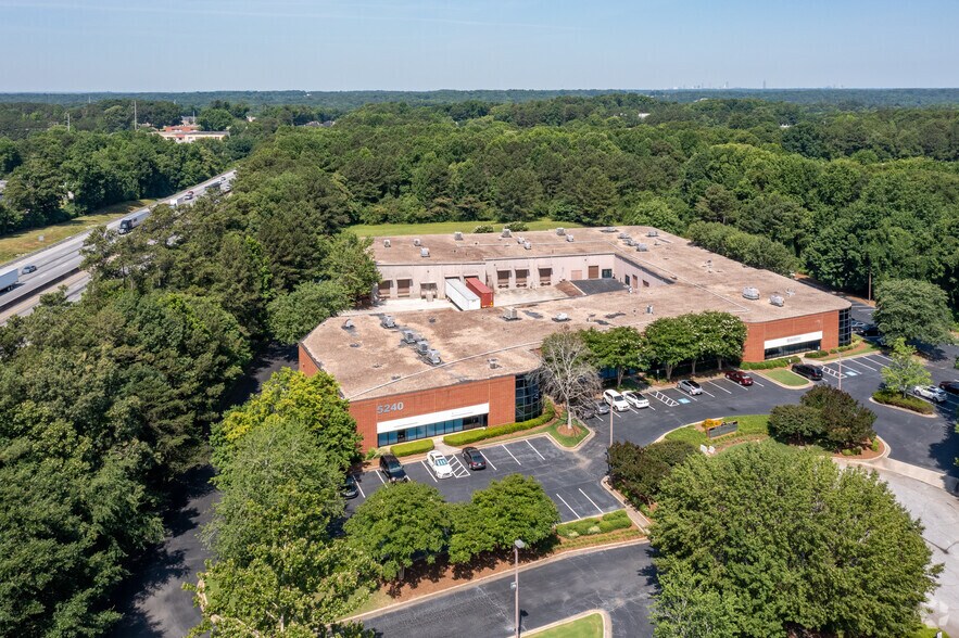 5255 Snapfinger Park Dr, Lithonia, GA à louer - Aérien – Image 1 sur 5