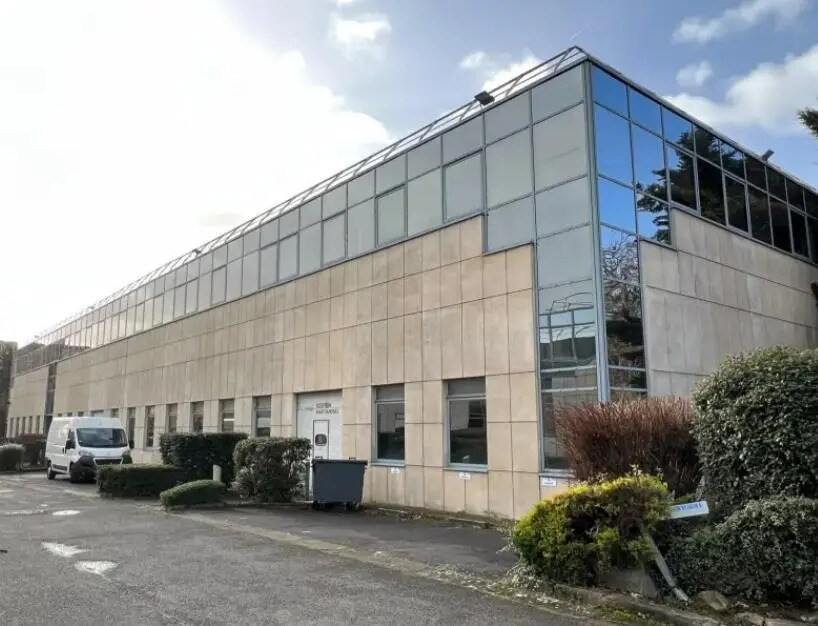 Bureau dans Chilly-Mazarin à louer Photo de l’immeuble– Image 1 sur 6