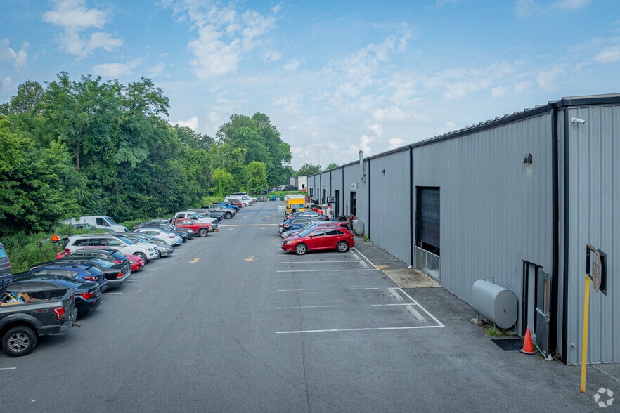 12300 Owings Mills Blvd, Reisterstown, MD à louer - Photo de l’immeuble – Image 3 sur 6
